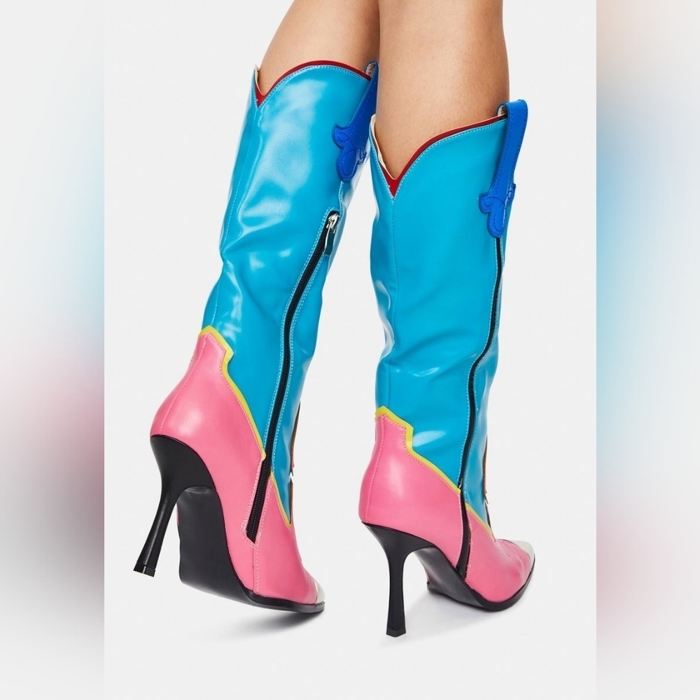 Size 8 Ladies Boots - Picture 3 of 6